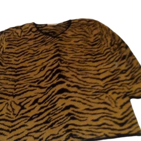 Kathy Lee Collection Animal Print XL Long Sleeve Sweater - Picture 2 of 9
